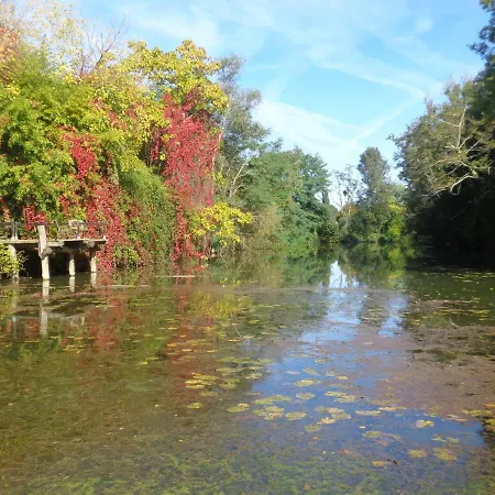 Moulin De Monpoisson Bed & Breakfast 3*