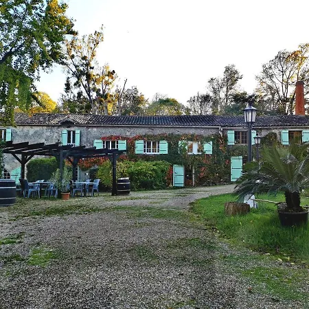 Moulin De Monpoisson Bed & Breakfast