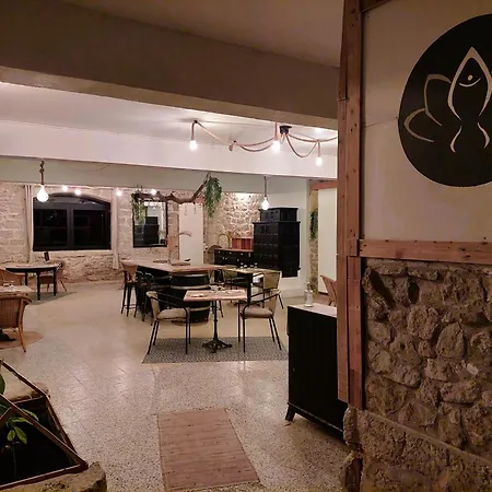 Moulin De Monpoisson 3*