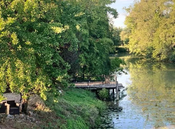 Nocleg ze śniadaniem Moulin De Monpoisson Le Puy